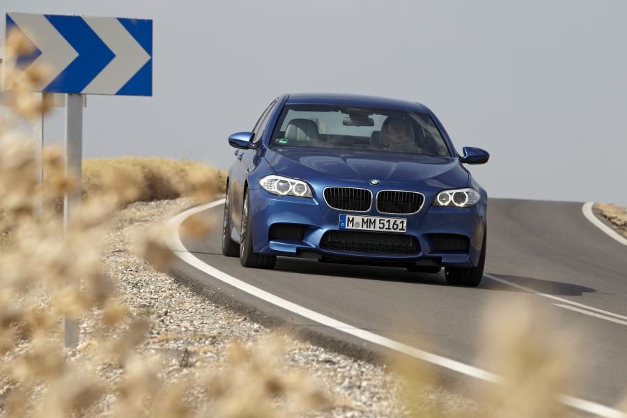  BMW M5 2011 года  (фото 121 из 344)